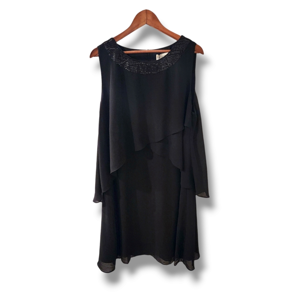 Hannah Nikole Sequined Asymmetric Sleeveless Midi Formal Dress | 16W